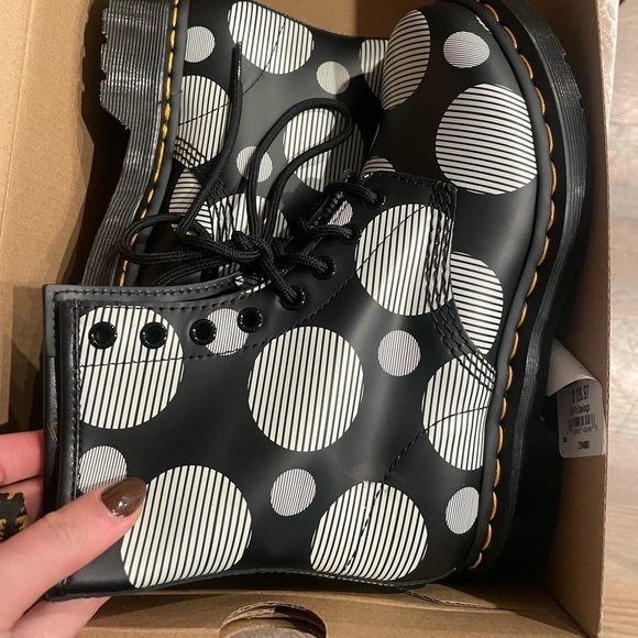 Dr. Martens 1460 WOMEN'S POLKA DOT SMOOTH LEATHER LACE UP BOOTS NEW - Picture 5 of 13